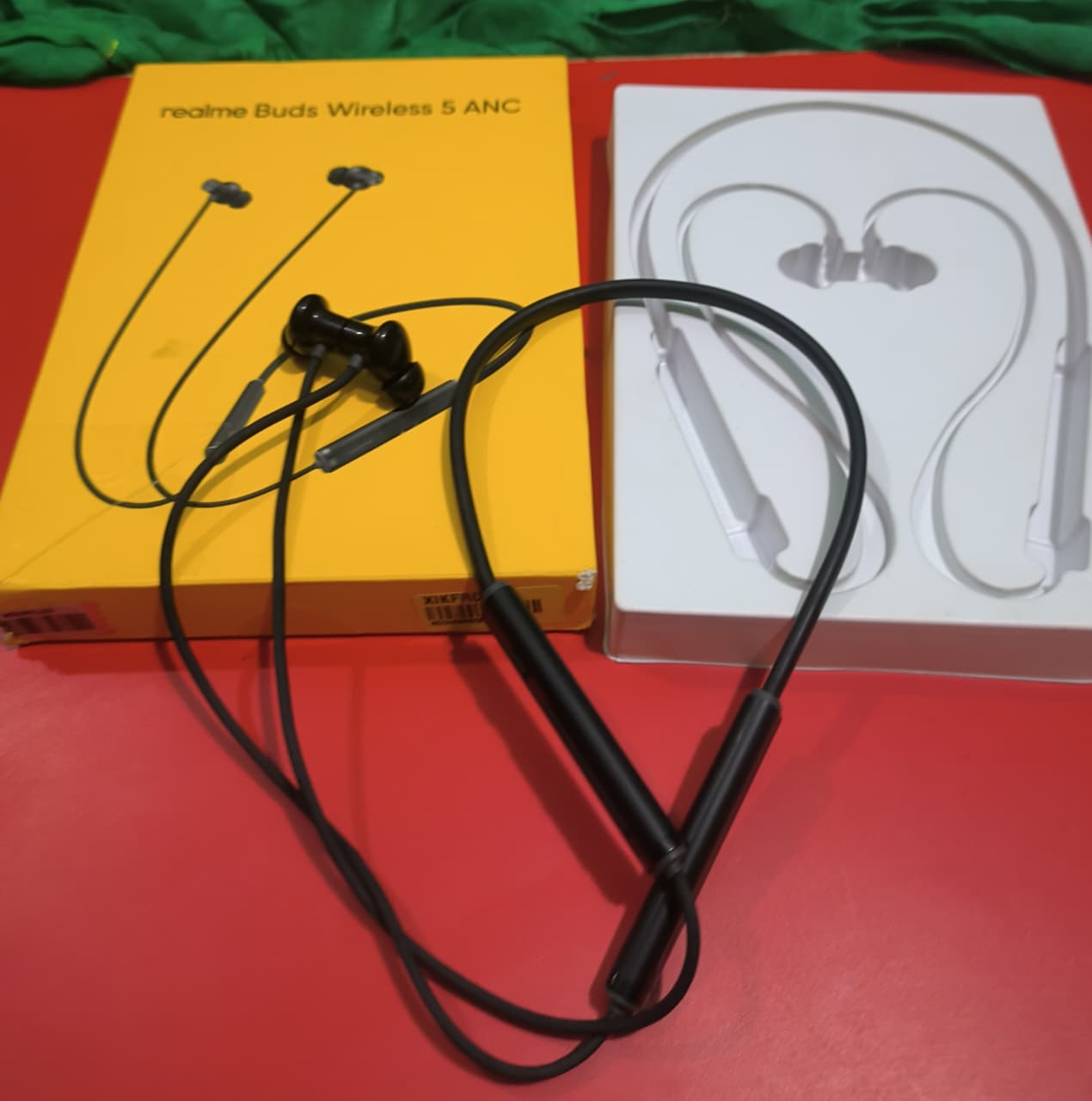 Realme Buds Wireless 5 | Original | Pre-owned | - Image 2