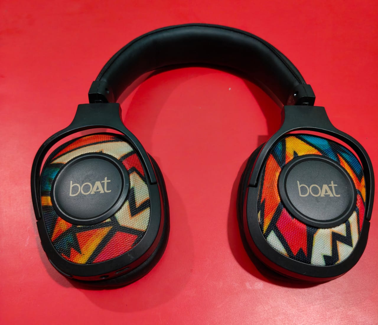 boAt Rockerz 550 Original Pre-owned | Perfectly Working | without Bill, Box | Upto 20 Hours Playback | 50MM Drivers