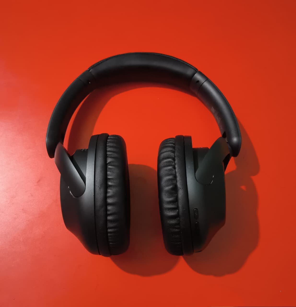 boAt Rockerz 650 Pro (2025 Launch), Touch/Swipe Controls | Original | Pre-owned | - Image 3