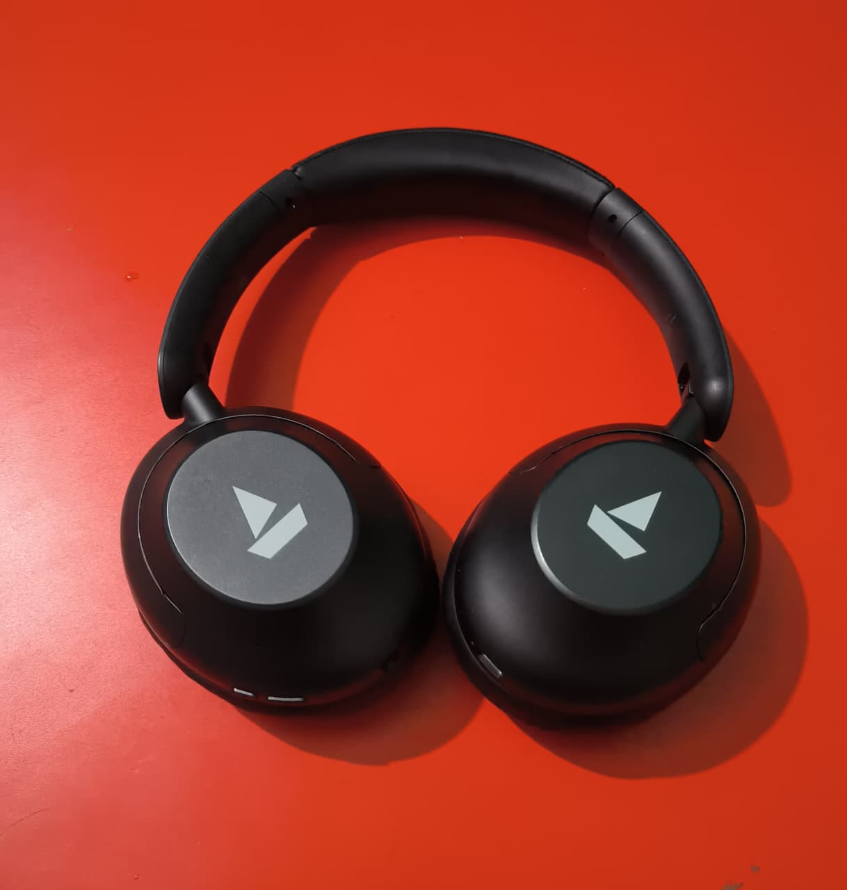 boAt Rockerz 650 Pro (2025 Launch), Touch/Swipe Controls | Original | Pre-owned |